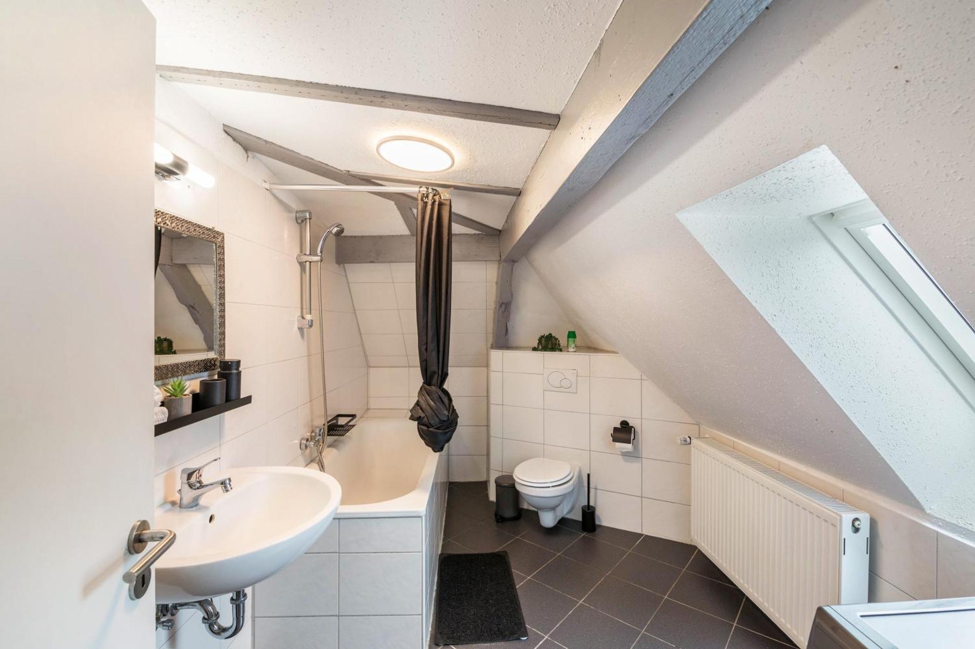 Am Roentgenmuseum Apartment Ремшайд Екстериор снимка